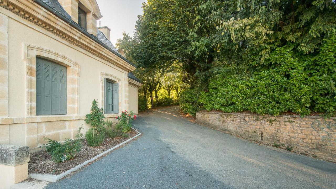 サルラ・ラ・カネダLa Belle Terrasse Avec Climatisation Et Parking Priveアパートメント エクステリア 写真